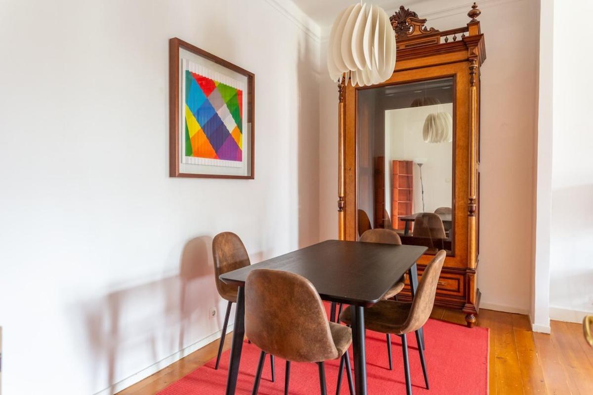 Bright 2 Bedroom Apt 100M From Av. Liberdade Lisbon Exterior photo